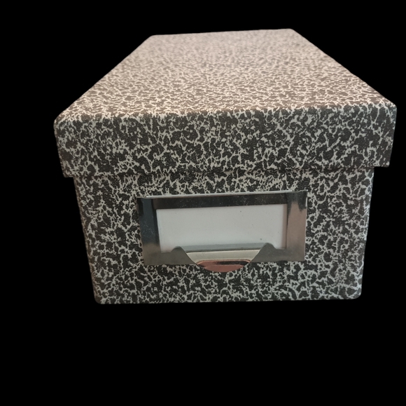 Sturdy Globe-Weis index box - Picture 3 of 7